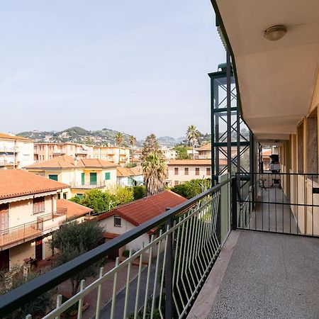 Casa Silvia - Central - Terrace - Wifi Bordighera Exterior photo
